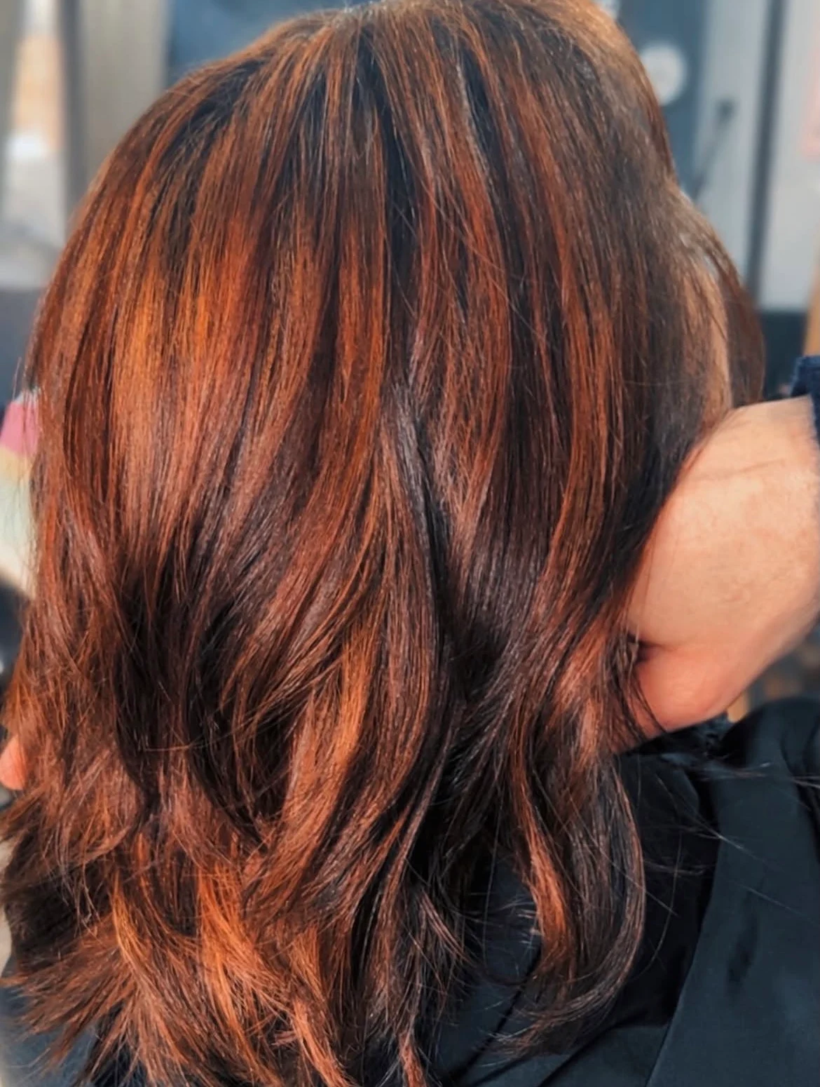 Couleur et balayage cuivré